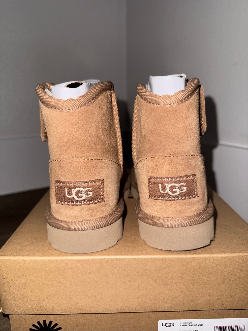 UGG Adri Classic Mini Boot Kids Toddler Girl Size 10 T - Picture 5 of 7